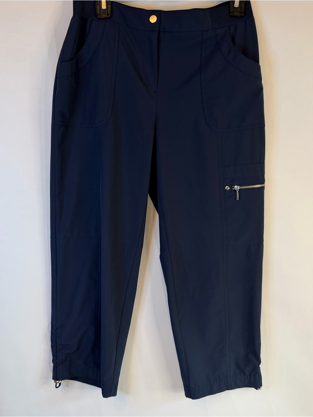 Zenergy by Chicos Navy Capri Womens 0 US Small / 4 Lightweight Pockets Elastic